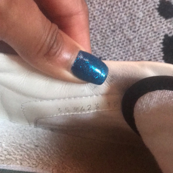 Men’s authentic gucci tennis shoes - Picture 3 of 4